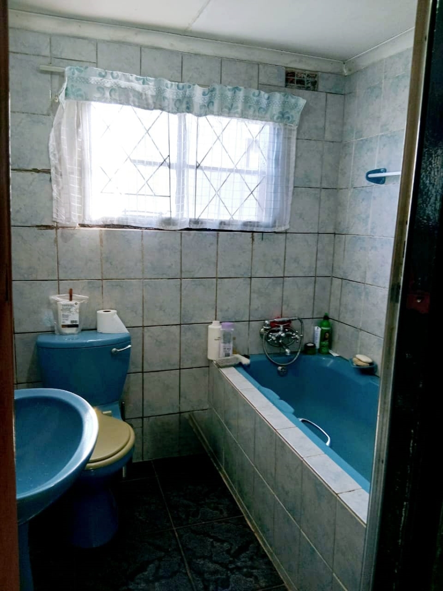 2 Bedroom Property for Sale in Mdantsane Nu 15 Eastern Cape